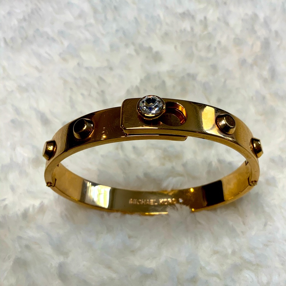 🔥Michael Kors Gold Bracelet with faux 💎